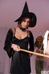 Hot European girl celebrates Halloween with a thrilling anal & vaginal fuck