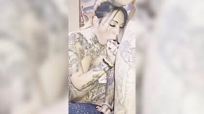 Gran maialona me lo succhia e la scopo per bene