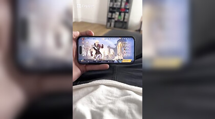 Ragazzo lasci perdere il telefono e quei giochi stupidi